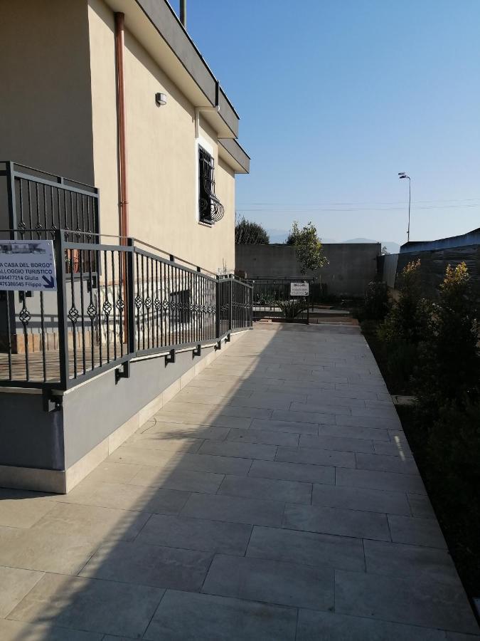 La Casa Del Borgo-Intero Appartamento Latina Bagian luar foto