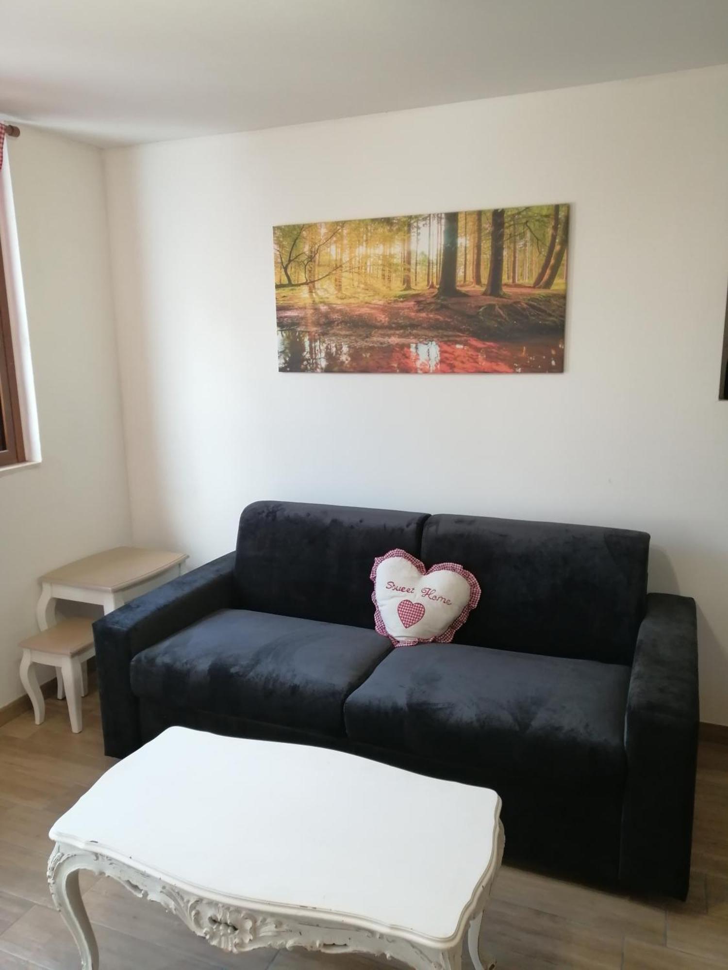La Casa Del Borgo-Intero Appartamento Latina Bagian luar foto